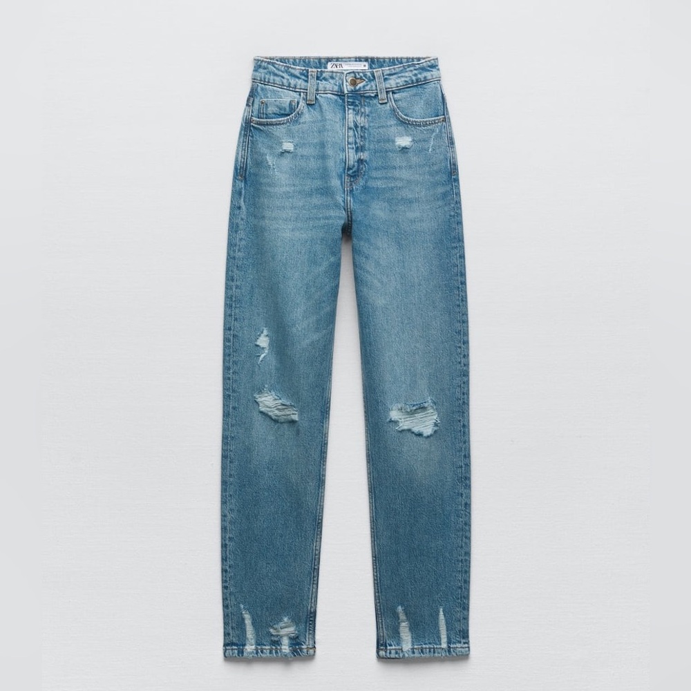 ZARA RIPPED MOM FIT JEANS